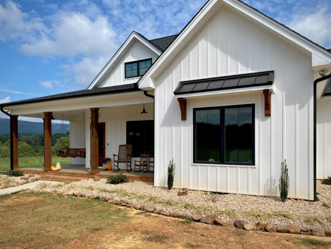Exterior Farmhouse Style - Colt Simmons Construction