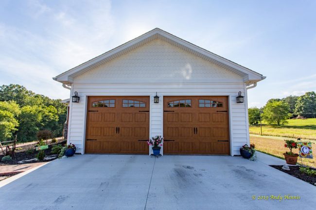 Scaled Siding on Garage